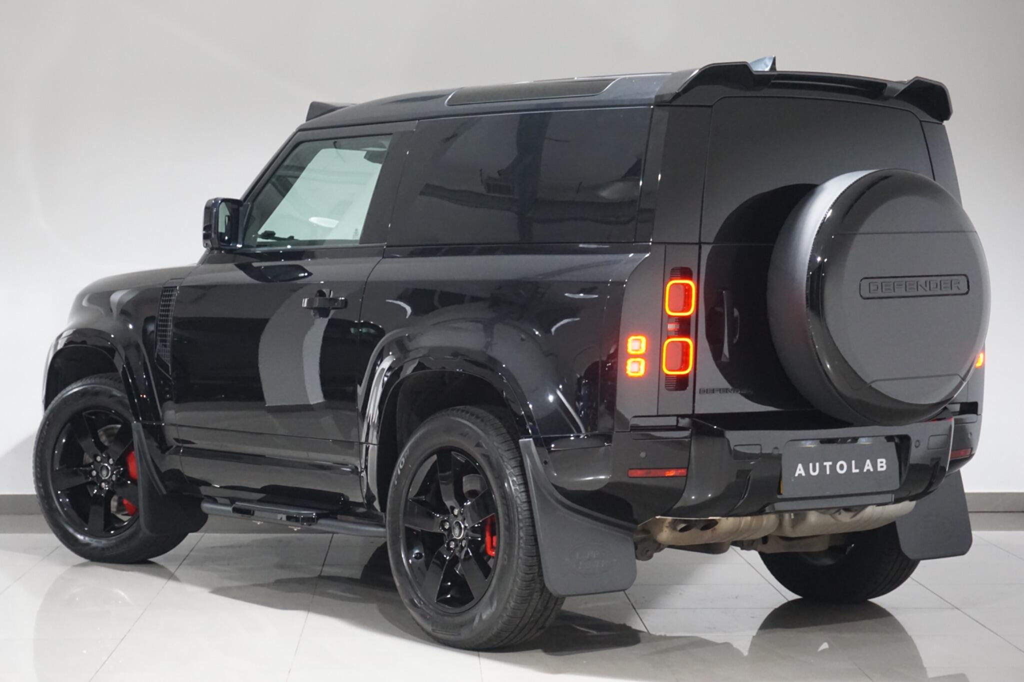 Land Rover Defender 90 3.0 D200 MHEV Hard Top SUV 3dr Diesel Auto 4WD SWB Euro 6 (s/s) (200 ps)